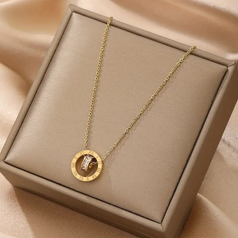 Tidsløs Elegance – "Roma" Halskæde med Romertal